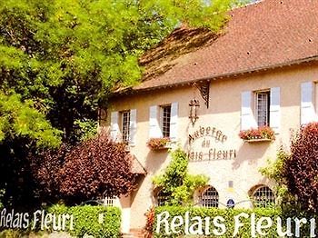Sauvigny-le-Bois Le Relais Fleuri, Hotel Et Restaurant Logis - Avallon מראה חיצוני תמונה