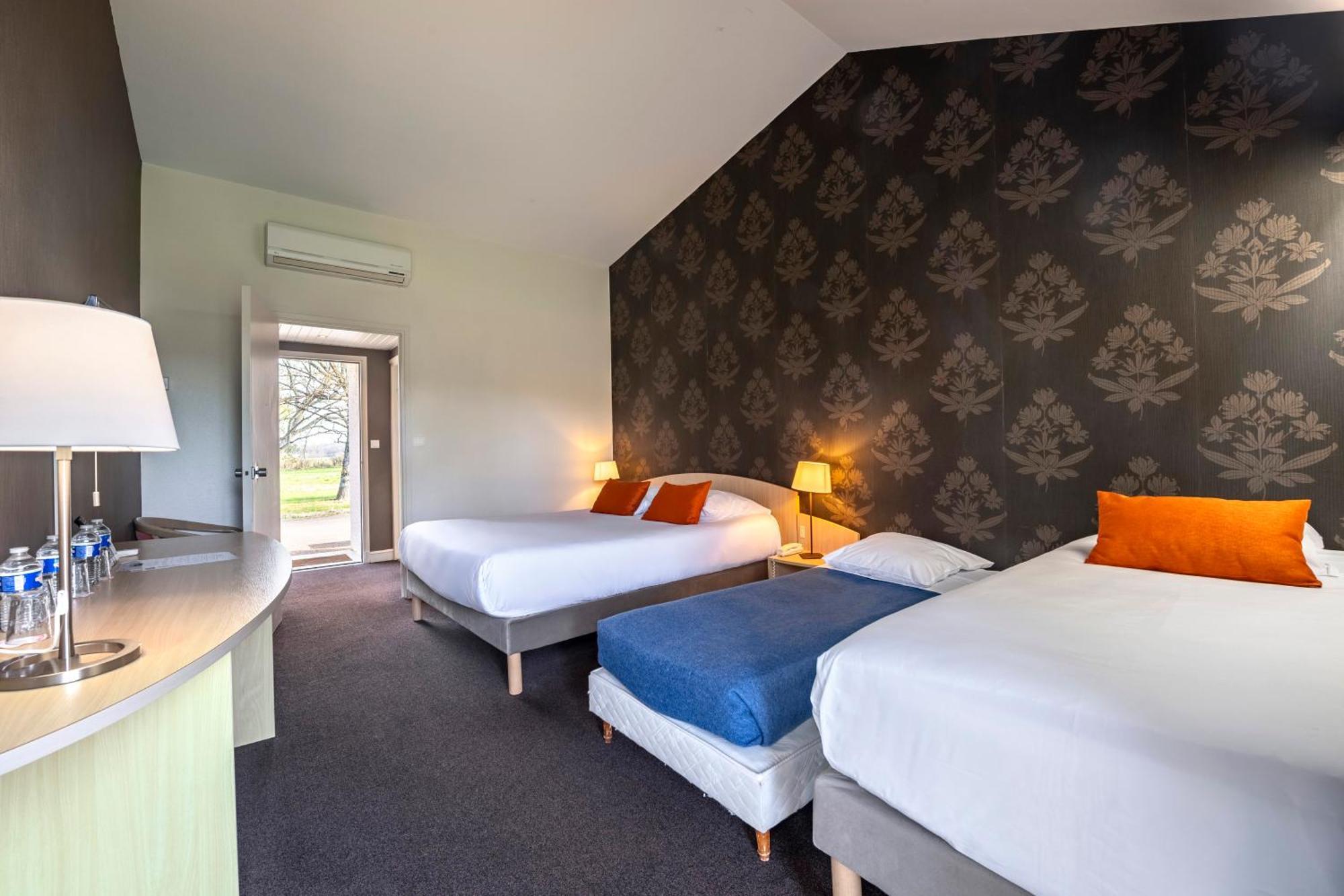 Sauvigny-le-Bois Le Relais Fleuri, Hotel Et Restaurant Logis - Avallon מראה חיצוני תמונה